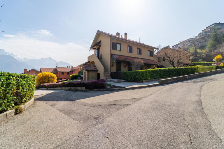 Others 2, Marigold Apartment by Wonderful Italy, Como