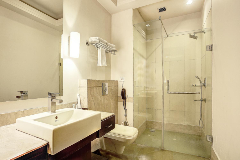 Bathroom 7