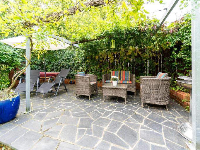 Others 5, Forest-Edge Apartment, Harz
