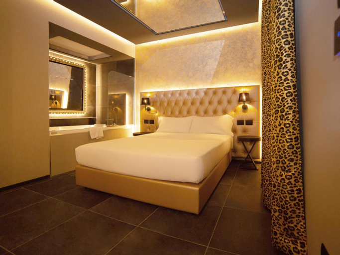 Bedroom 15