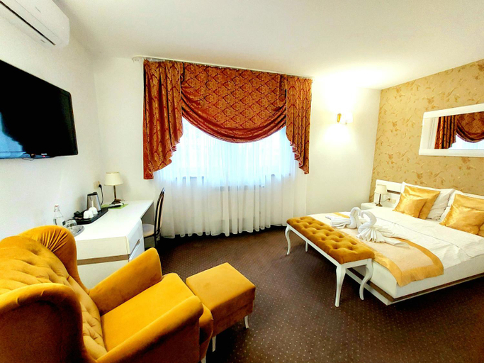 Others 5, Hotel u Liska, Kutno