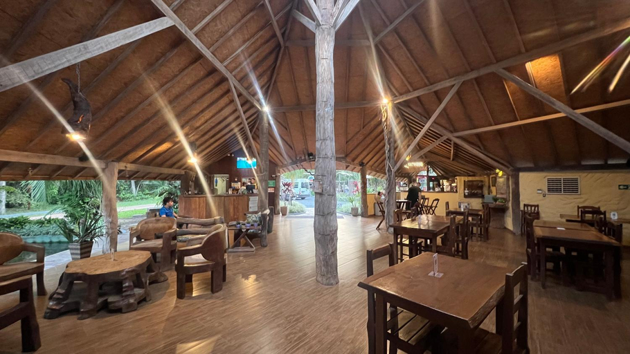 Public Area, Hotel Cabanas, Bonito