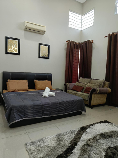 Bedroom 11
