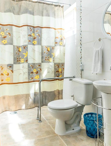 Bathroom 5, Hotel Pousada Icarai, Poços de Caldas