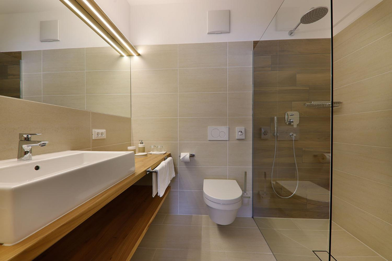 Others 5, Garni Raffein, Bolzano