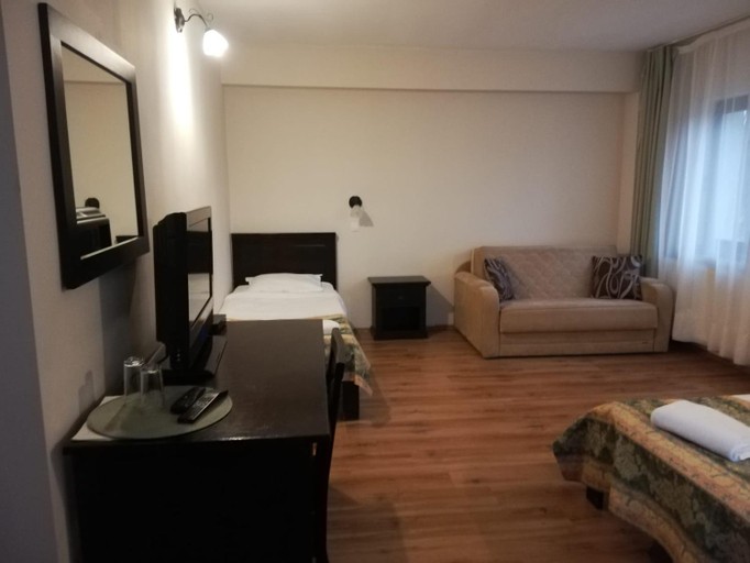 Bedroom 3, Complexul Turistic Cheile Butii, Uricani