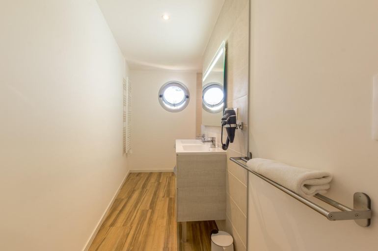 Others 4, MY Hotel Residences - A106, Hérault