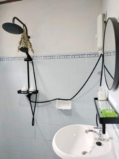 Bathroom 2, Paradise Escape nr Beach w/Balcony, Veranda, Wi-Fi, Ko Samui