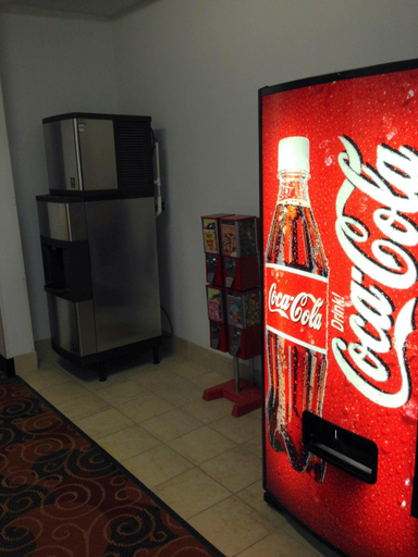 Food & Drinks, Budget Host Caribou Inn, Kittson
