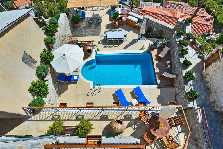 Sport & Beauty 2, Vasilikis House