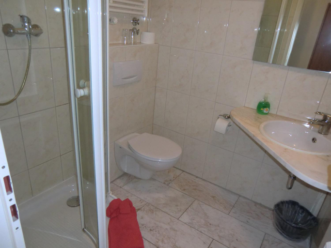 Bathroom 4, Hotel Schlossgarten, Marburg-Biedenkopf