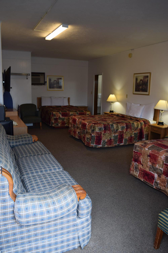Bedroom 2, Economy Inn, Christian