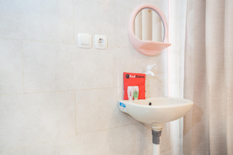 Bathroom 4