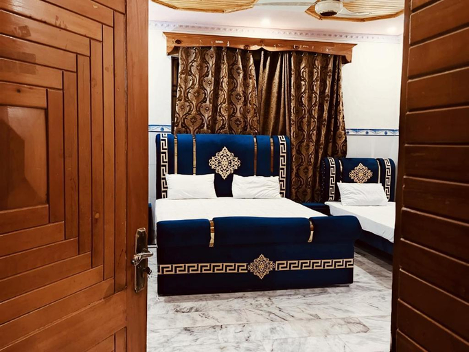 Others 4, Istanbul Inn, Islamabad