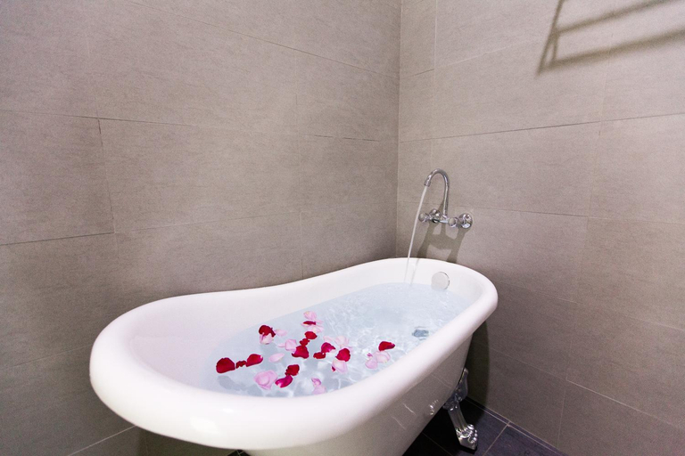 Bathroom 2, Summer Rock Villa, Hualien