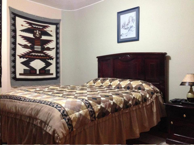 Bedroom 2, Hostal Jora Continental, Cotacachi