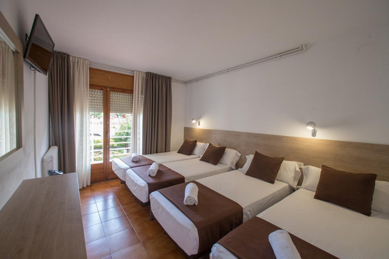 Others 5, Hotel Hipica Park, Girona