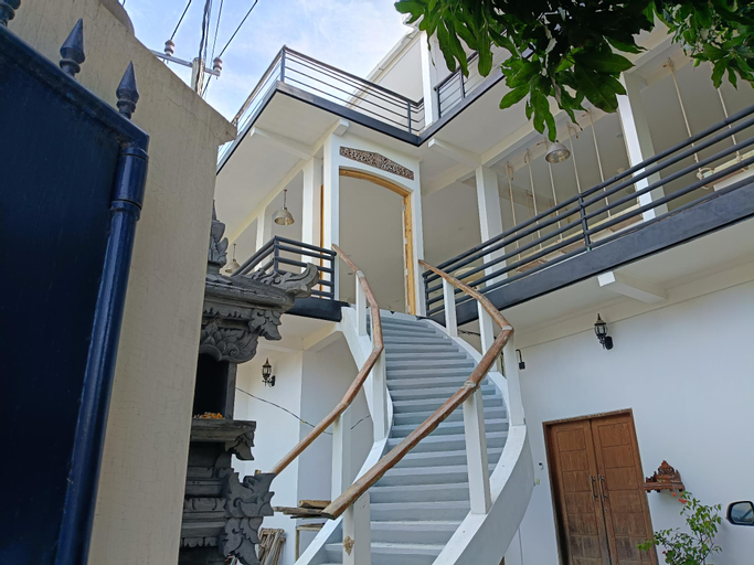 Skylodge B&B, Buleleng