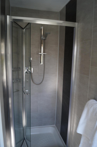Bathroom 5, Ardrinane House B&B