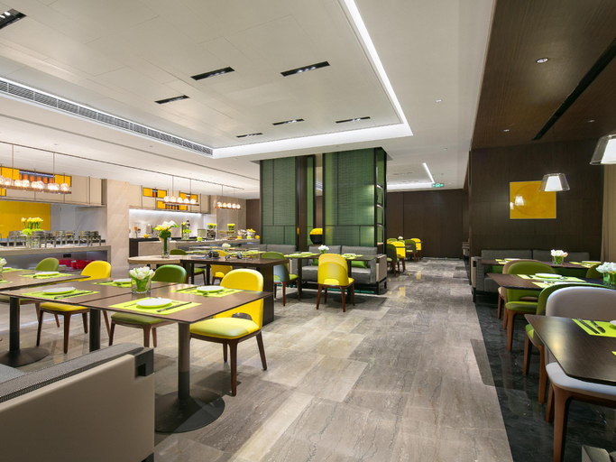 Food & Drinks 3, Hampton by Hilton Zhongshan Xiaolan, Zhongshan