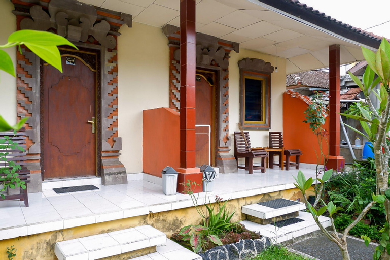 Exterior 3