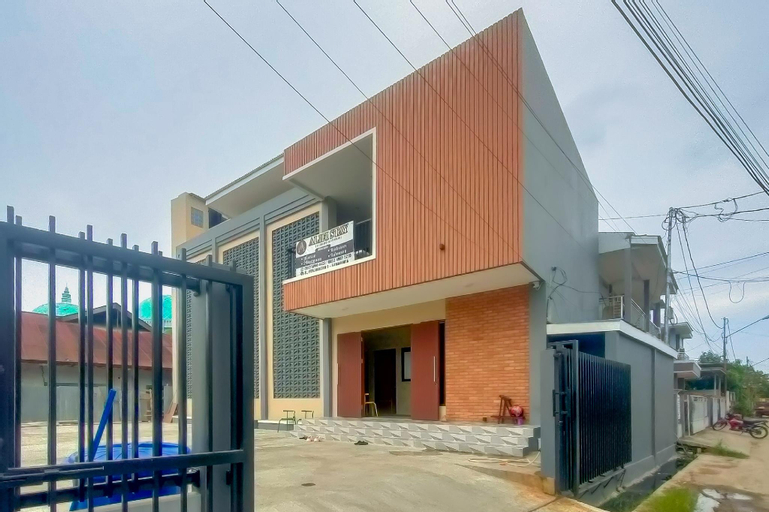RedDoorz Syariah near Ponpes Hidayatullah Samarind, Samarinda