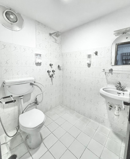 Bathroom 3, Cloud 9 Garden, Bagmati