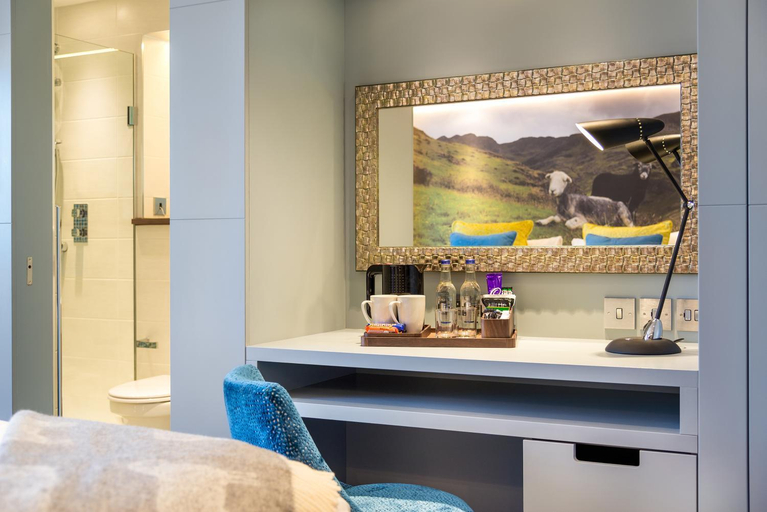Bathroom, Inn on the Square, Cumbria