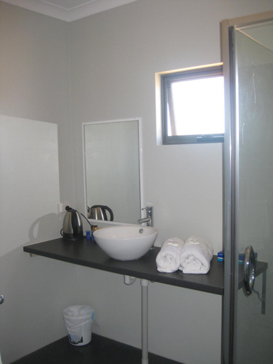 Bathroom 2, Centrebreak Beach Stay, Coorow