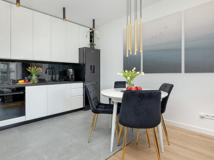 Others 5, Apartment by Dziwna River with Spa Pool, Kamień