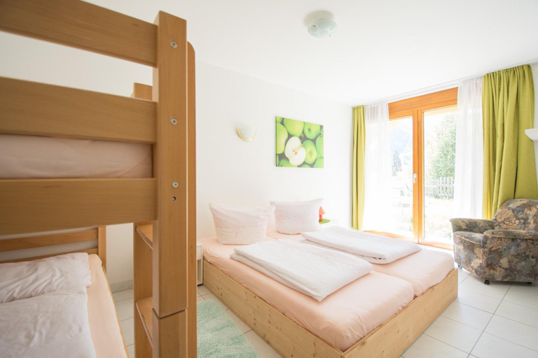 Bedroom 2, Hotel Cuntera, Surselva
