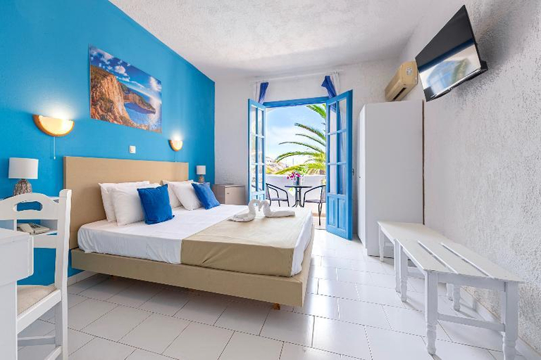 Bedroom 2, Bluu Bahari Hotel, South Aegean