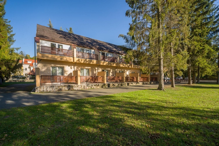 Lipicai Hotel es Etterem, Bélapátfalva