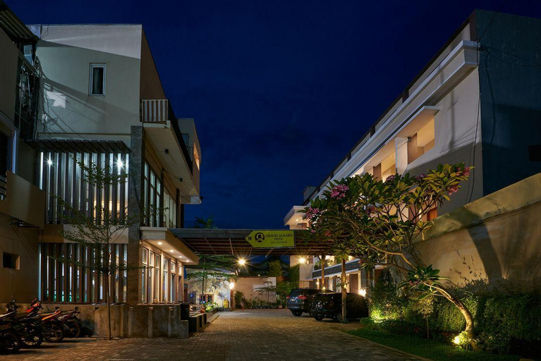 Grand Aularis Hotel Managed by Salak Hospitality, Semarang