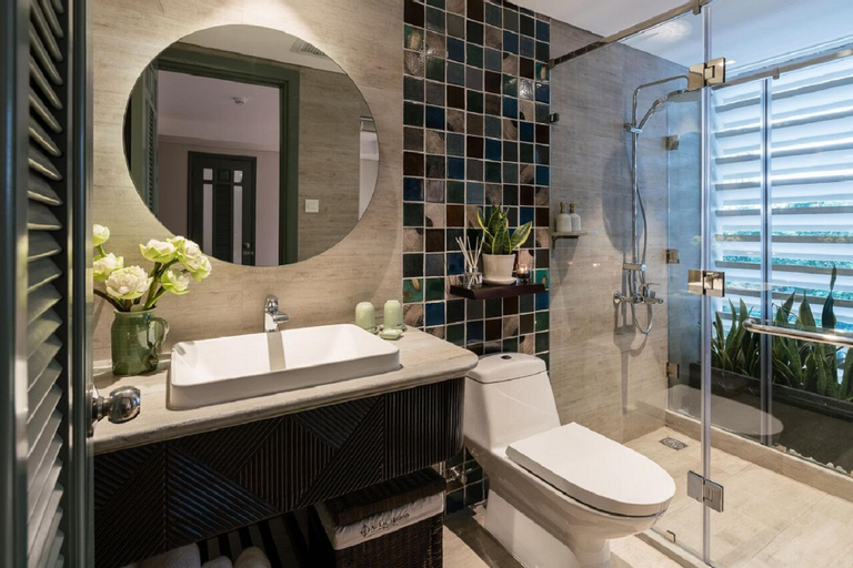 Bathroom 11