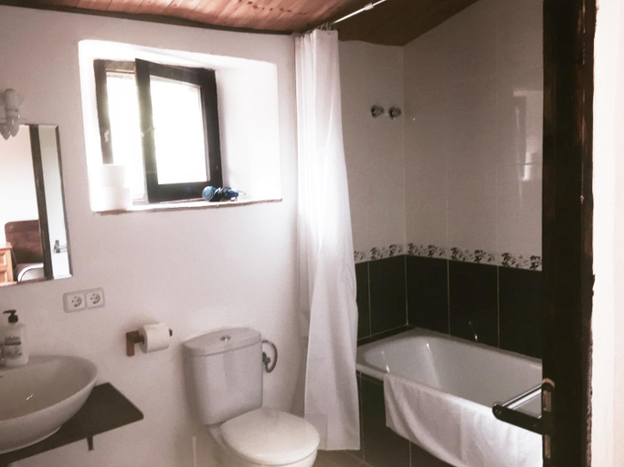 Bathroom 3, Hotel Mas Pelegri, Girona
