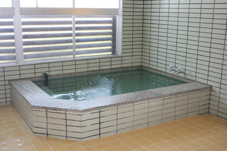 Others 5, Sunset Breeze Hota, Kyonan