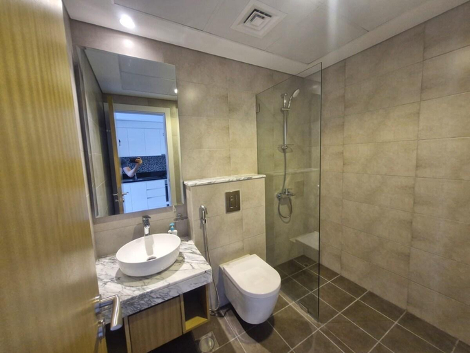 Bathroom 2, High rise studio near Dubai Mall, Dubai
