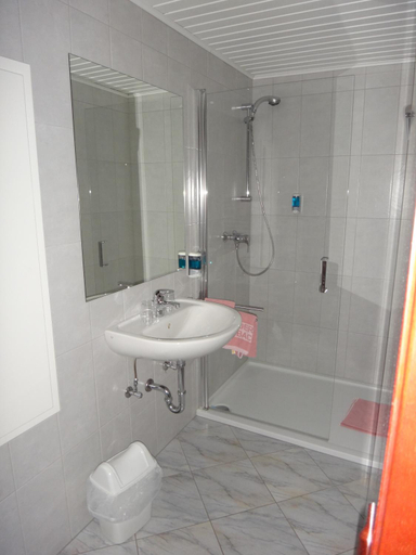 Bathroom, Donau-Rad-Hotel Wachauerhof, Melk