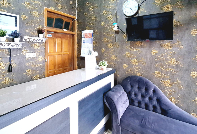 Public Area 3, RedDoorz @ Queen Asri Premium, Kediri