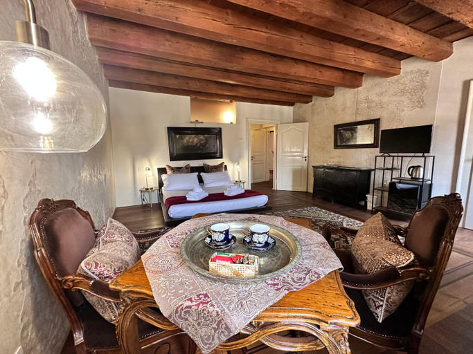 Others 4, Truly Verona - Delle Erbe suites, Verona