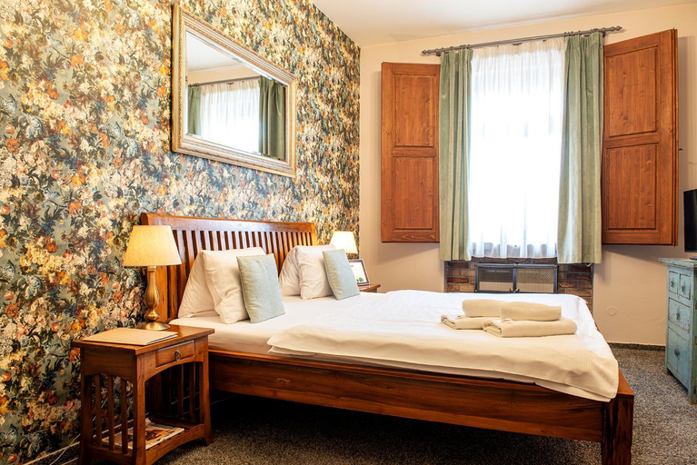 Bedroom 2, Residence Hattrick, Praha 10
