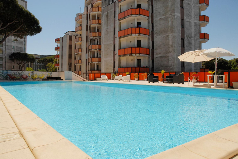 Others 5, Tropicana Residence, Ferrara