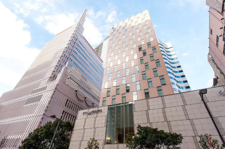Exterior 10
