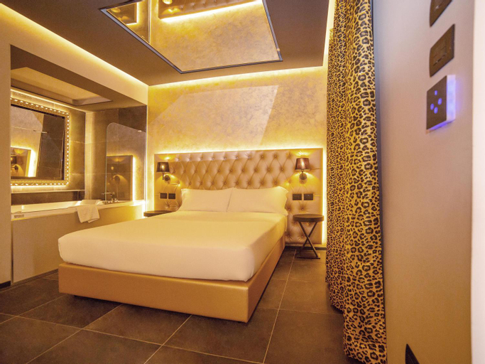 Bedroom 12
