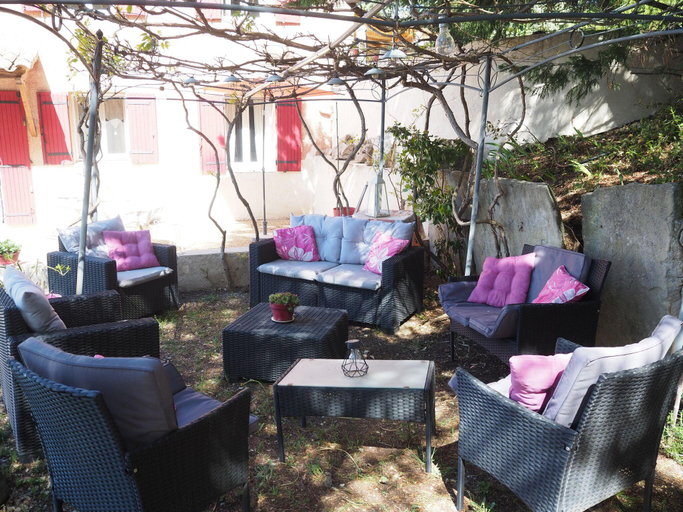 Others 5, Holiday Home in Provence near Mont Ventoux, Vaucluse
