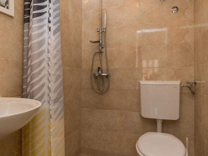 Bathroom 2, Guest House Bradas-Double Room with Shared Bathroom No3, Dubrovnik