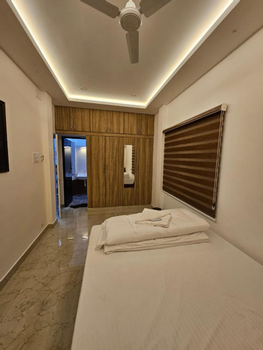 The White House Home Stay, Viluppuram