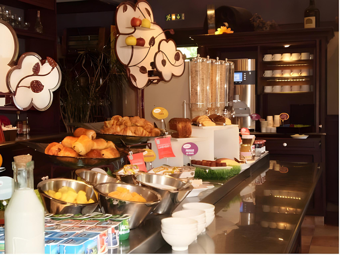 Food & Drinks 4, B&B HOTEL Bordeaux Merignac Cadera Aeroport, Gironde