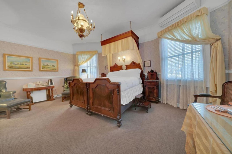 Bedroom 2, Romantic Victorian Getaway The Blue Room, Amador